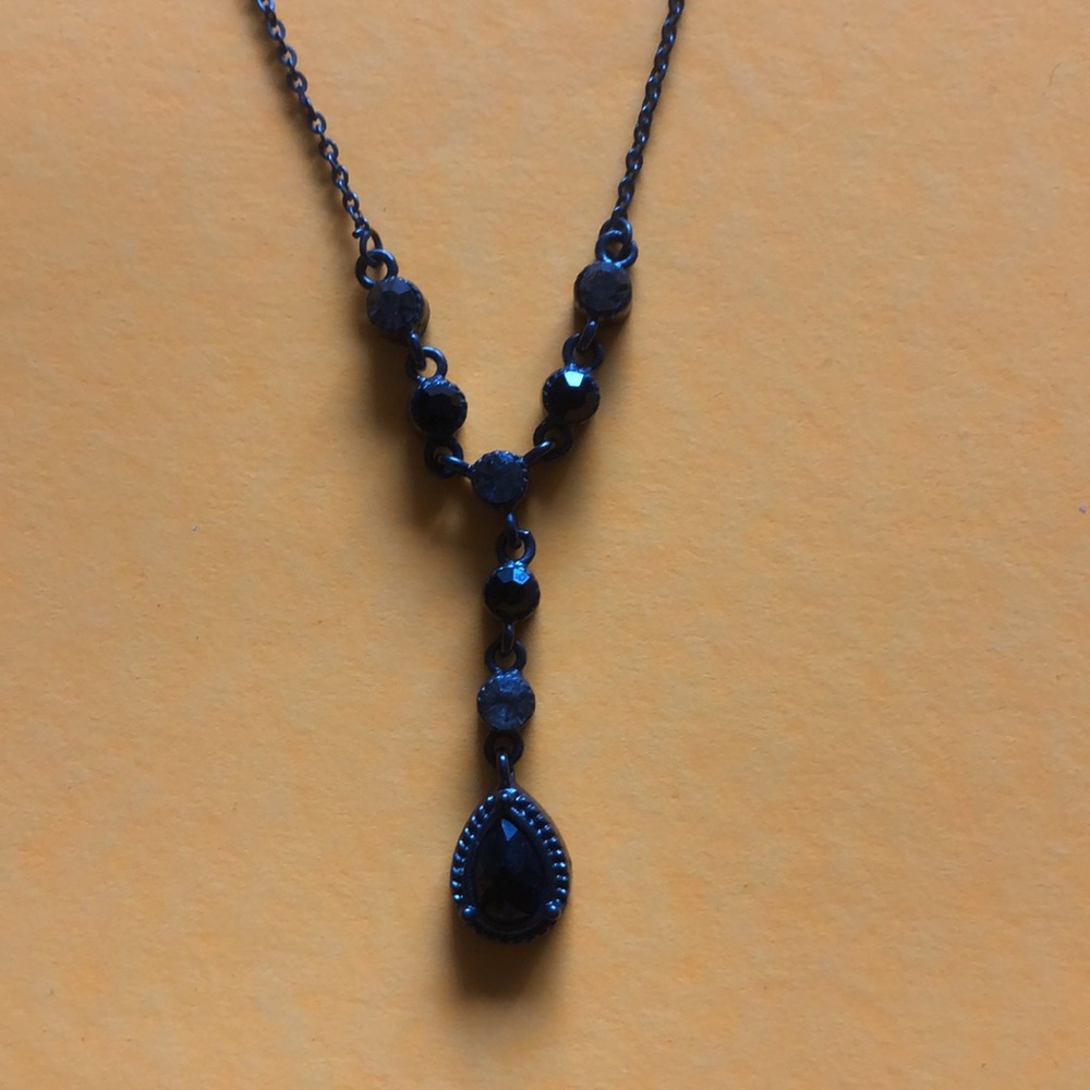 VTG 1928  Y Drop Dark Red Crystal Necklace